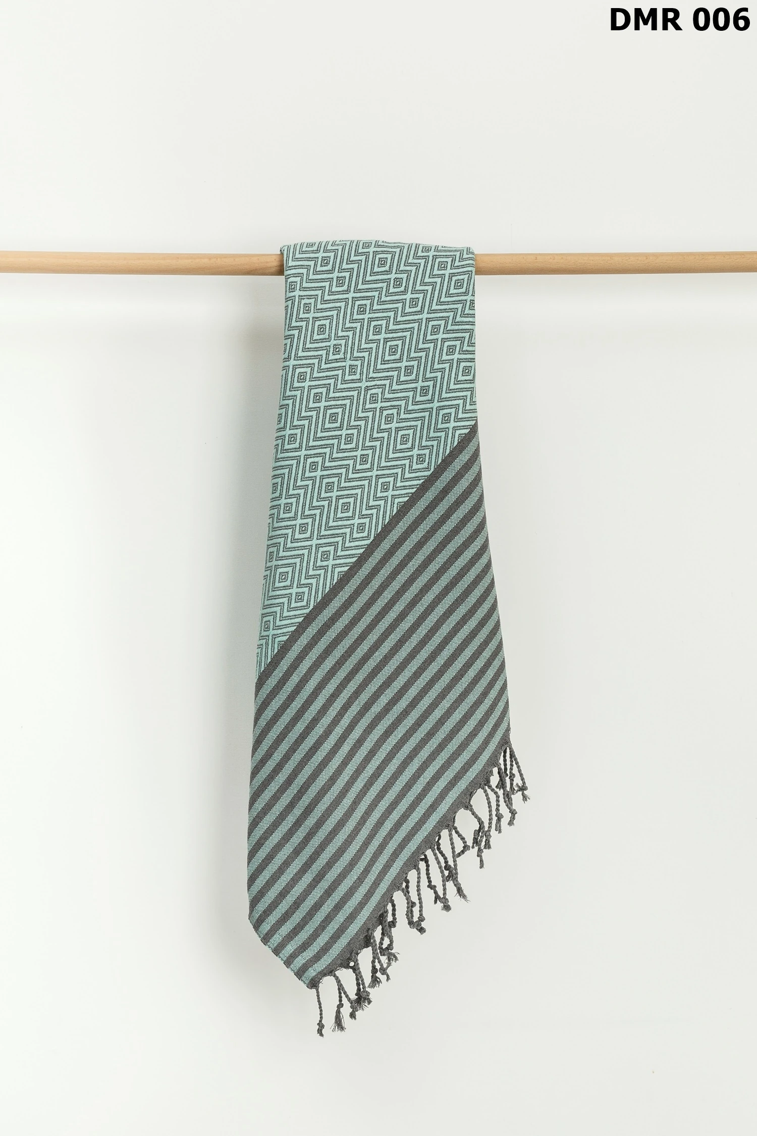 Demre Beach Towel - Image 6