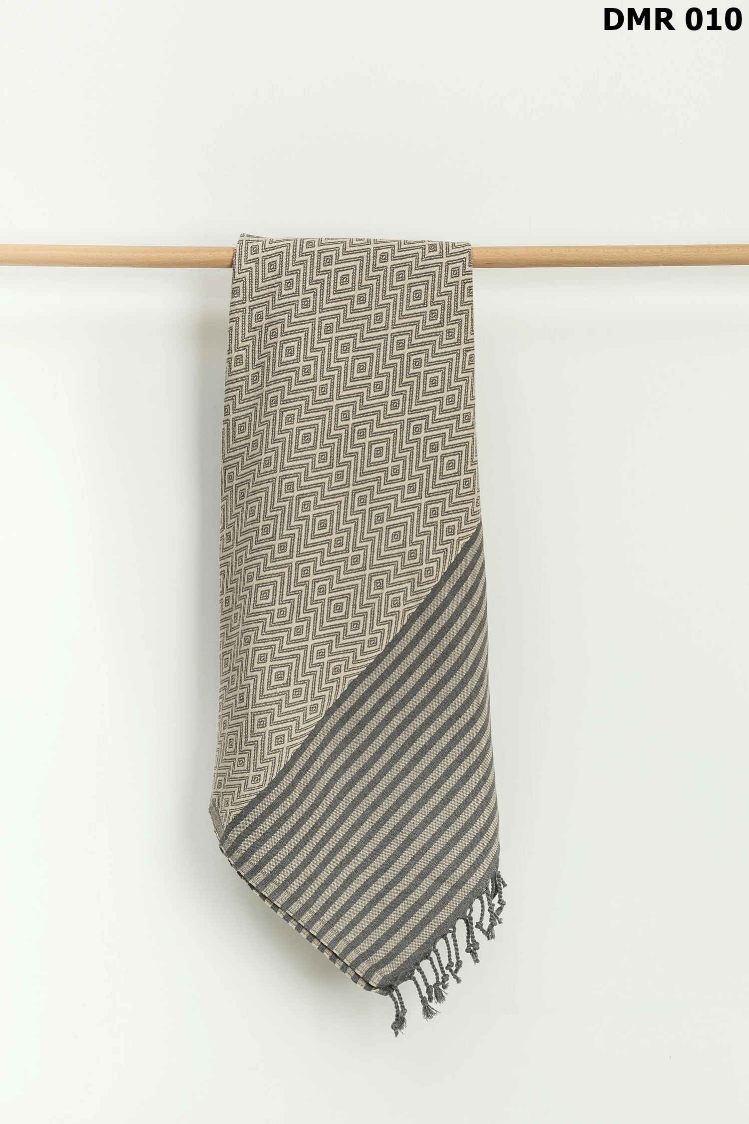 Demre Beach Towel - Image 10