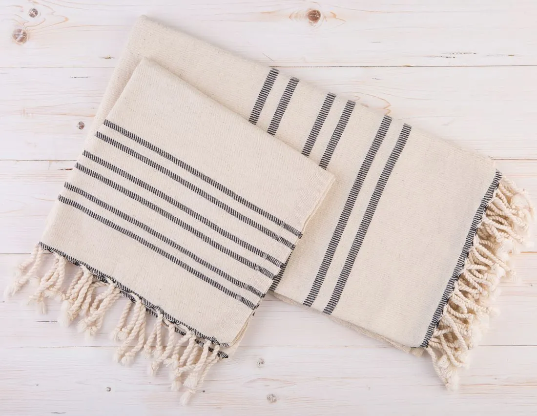 Sardes half-linen beach towel with its matching hand towel